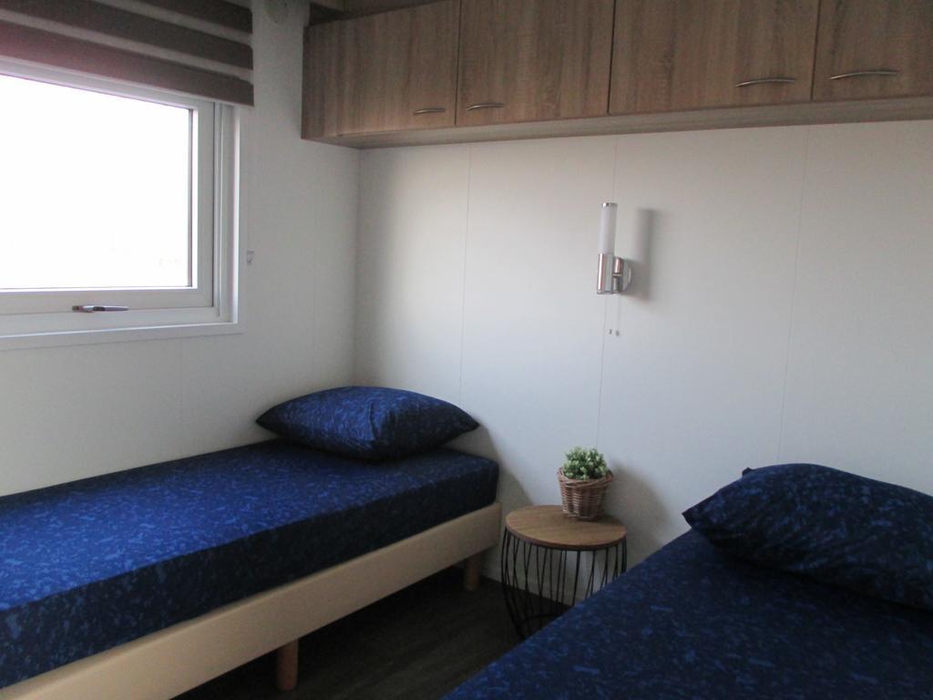 Ferienwohnung Klein Zeeduin Vrouwenpolder Exterior foto