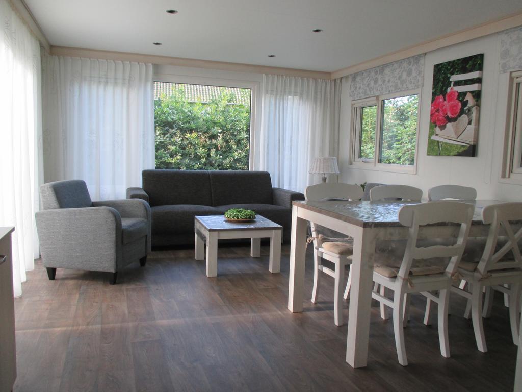 Ferienwohnung Klein Zeeduin Vrouwenpolder Exterior foto
